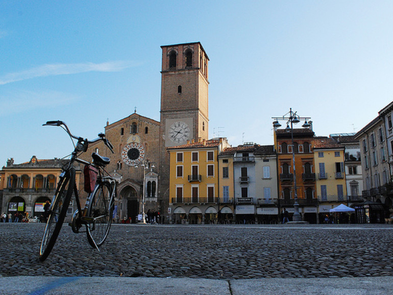 Lodi, Piazza della Vittoria, luogo simbolo della città. Foto di Francesco Gazzola via Flickr