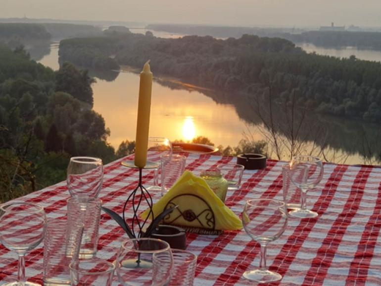 Cena con vista sul Danubio