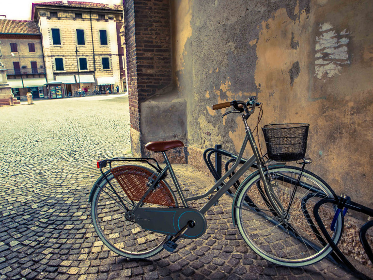 Ferrara è una città da scoprire lentamente, meglio se in bicicletta