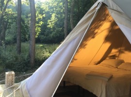 tenda, glamping sul fiume in Liguria