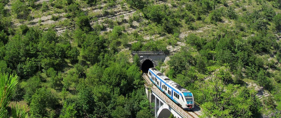 Ferrovia Faentina, viaggio treno sulle orme di Dante