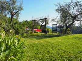 Vacanza contadina in una struttura ecosostenibile in Liguria