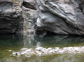 gola del torrente nella roccia
