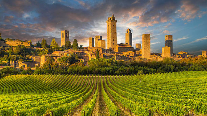 Scoprire Chianti nella bellezza del suo territorio, storia e vino.