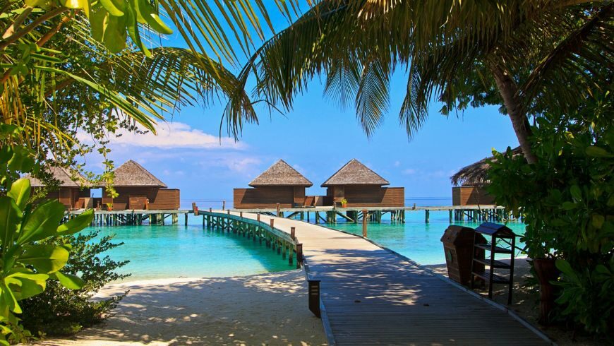 Resort sul mare alle Maldive