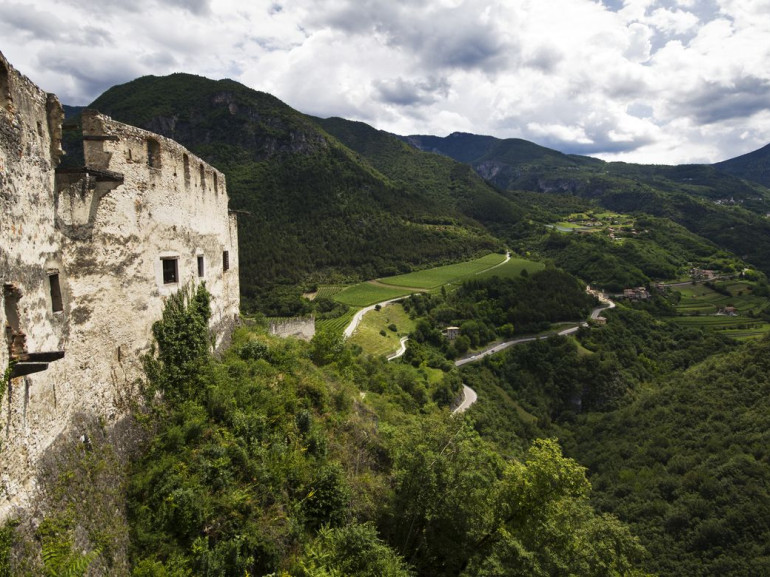 La valle da Castel Beseno