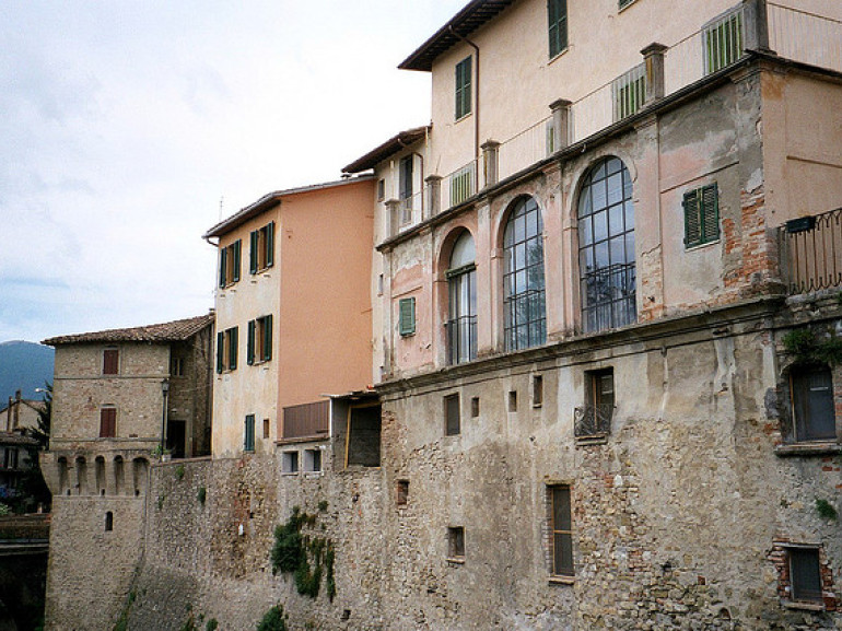 Il Castello di Civitella Ranieri a Umbertide in provincia di Perugia. Foto di Butch Dalisay via Flickr